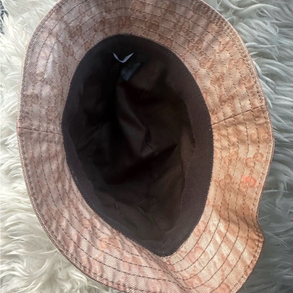 GUCCI GG Pink Canvas Bucket Hat Small $660 - Picture 6 of 10